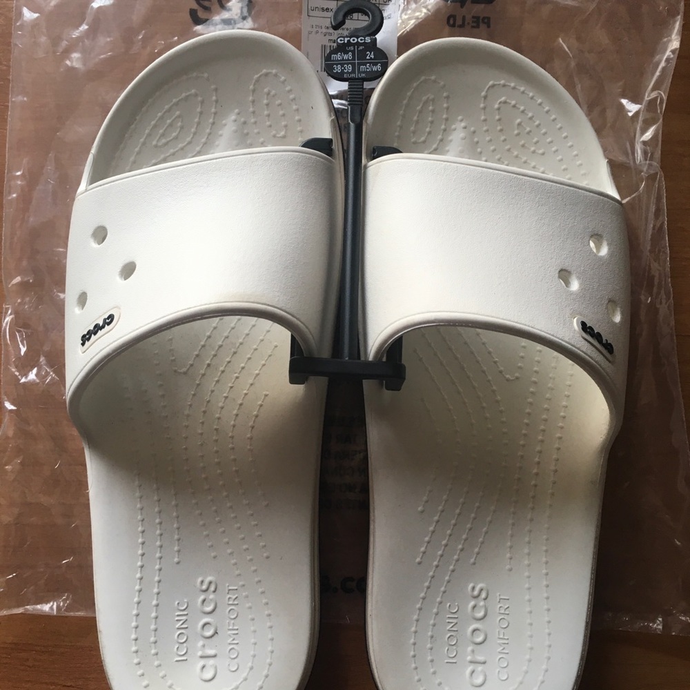 White pool slide Crocs